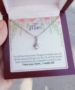 To My Mom, I Love You Necklace – A Heartfelt Gift for the Most Special Woman