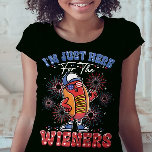 I’m Just Here For The Wieners Funny 4th Of July Shirt